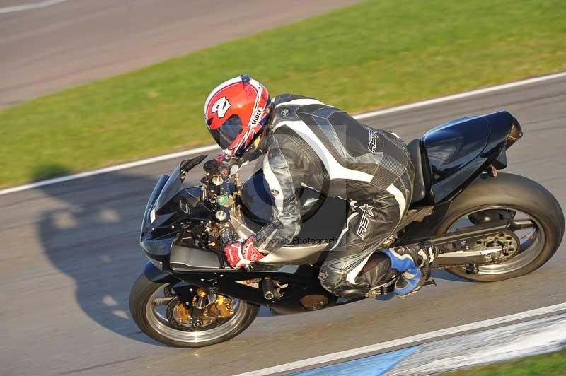 Motorcycle action photographs;donington;donington park leicestershire;donington photographs;event digital images;eventdigitalimages;no limits trackday;peter wileman photography;trackday;trackday digital images;trackday photos
