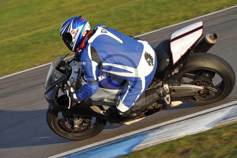 Motorcycle action photographs;donington;donington park leicestershire;donington photographs;event digital images;eventdigitalimages;no limits trackday;peter wileman photography;trackday;trackday digital images;trackday photos