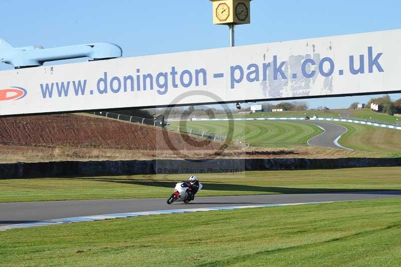 Motorcycle action photographs;donington;donington park leicestershire;donington photographs;event digital images;eventdigitalimages;no limits trackday;peter wileman photography;trackday;trackday digital images;trackday photos