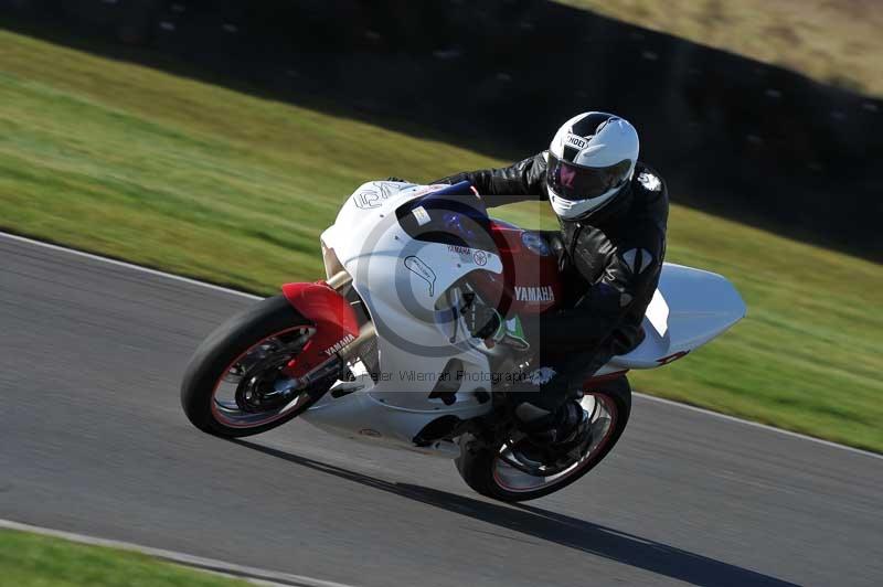 Motorcycle action photographs;donington;donington park leicestershire;donington photographs;event digital images;eventdigitalimages;no limits trackday;peter wileman photography;trackday;trackday digital images;trackday photos