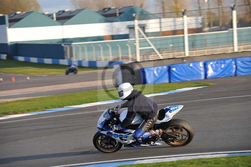 Motorcycle action photographs;donington;donington park leicestershire;donington photographs;event digital images;eventdigitalimages;no limits trackday;peter wileman photography;trackday;trackday digital images;trackday photos