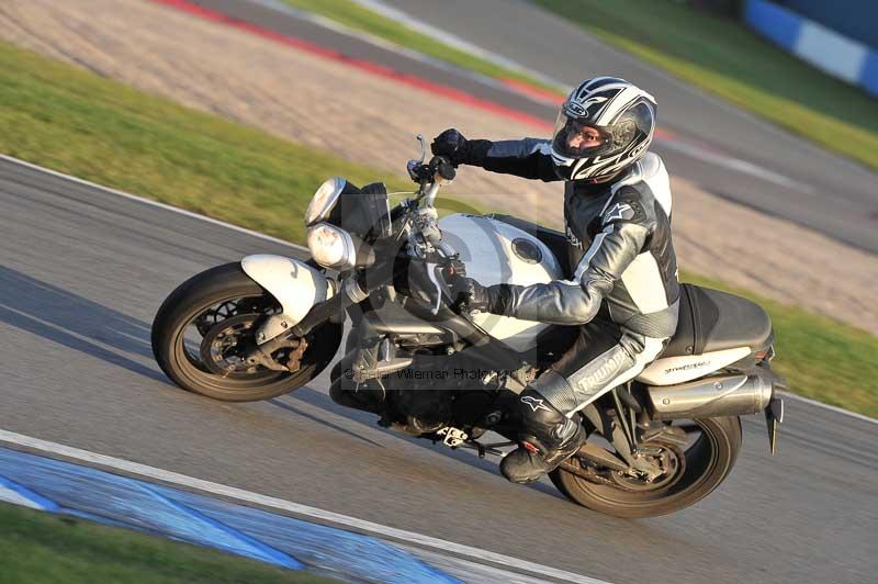 Motorcycle action photographs;donington;donington park leicestershire;donington photographs;event digital images;eventdigitalimages;no limits trackday;peter wileman photography;trackday;trackday digital images;trackday photos