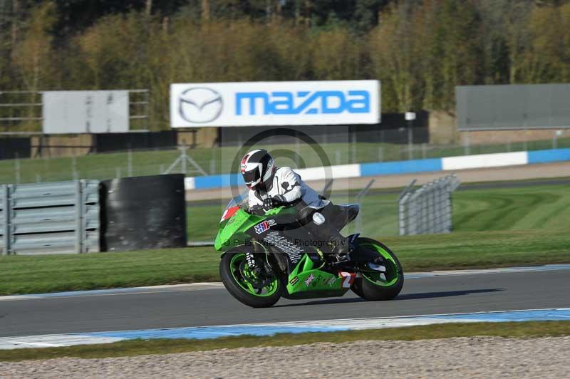 Motorcycle action photographs;donington;donington park leicestershire;donington photographs;event digital images;eventdigitalimages;no limits trackday;peter wileman photography;trackday;trackday digital images;trackday photos