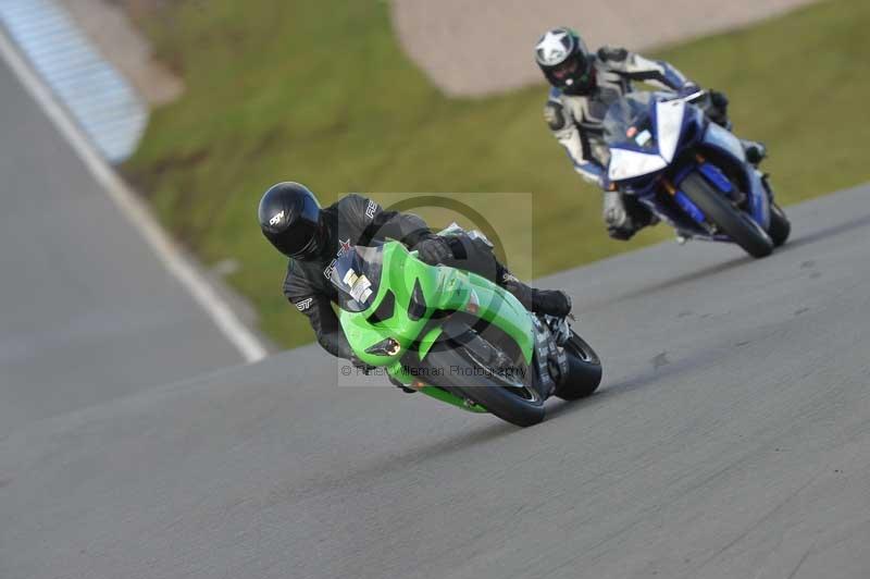 Motorcycle action photographs;donington;donington park leicestershire;donington photographs;event digital images;eventdigitalimages;no limits trackday;peter wileman photography;trackday;trackday digital images;trackday photos