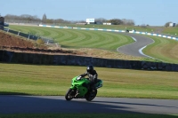 Motorcycle-action-photographs;donington;donington-park-leicestershire;donington-photographs;event-digital-images;eventdigitalimages;no-limits-trackday;peter-wileman-photography;trackday;trackday-digital-images;trackday-photos