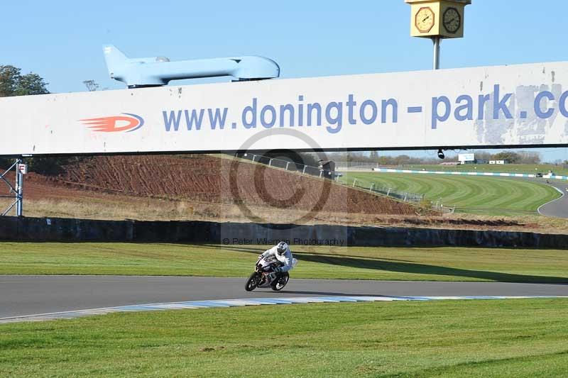 Motorcycle action photographs;donington;donington park leicestershire;donington photographs;event digital images;eventdigitalimages;no limits trackday;peter wileman photography;trackday;trackday digital images;trackday photos