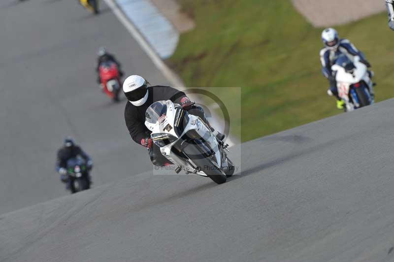Motorcycle action photographs;donington;donington park leicestershire;donington photographs;event digital images;eventdigitalimages;no limits trackday;peter wileman photography;trackday;trackday digital images;trackday photos