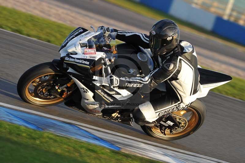 Motorcycle action photographs;donington;donington park leicestershire;donington photographs;event digital images;eventdigitalimages;no limits trackday;peter wileman photography;trackday;trackday digital images;trackday photos