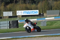 Motorcycle-action-photographs;donington;donington-park-leicestershire;donington-photographs;event-digital-images;eventdigitalimages;no-limits-trackday;peter-wileman-photography;trackday;trackday-digital-images;trackday-photos