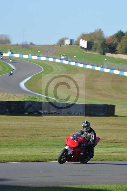 Motorcycle action photographs;donington;donington park leicestershire;donington photographs;event digital images;eventdigitalimages;no limits trackday;peter wileman photography;trackday;trackday digital images;trackday photos