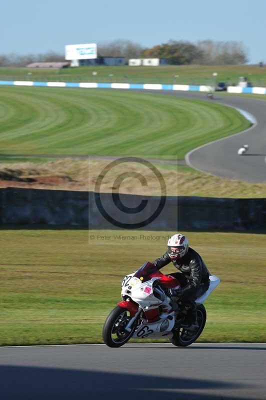 Motorcycle action photographs;donington;donington park leicestershire;donington photographs;event digital images;eventdigitalimages;no limits trackday;peter wileman photography;trackday;trackday digital images;trackday photos