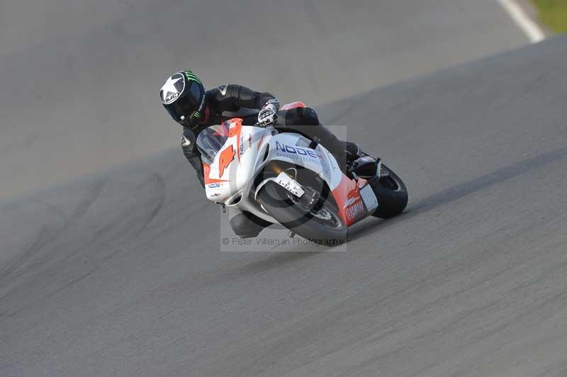 Motorcycle action photographs;donington;donington park leicestershire;donington photographs;event digital images;eventdigitalimages;no limits trackday;peter wileman photography;trackday;trackday digital images;trackday photos