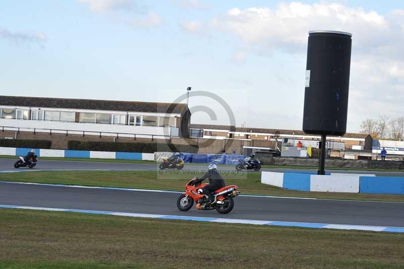 Motorcycle action photographs;donington;donington park leicestershire;donington photographs;event digital images;eventdigitalimages;no limits trackday;peter wileman photography;trackday;trackday digital images;trackday photos