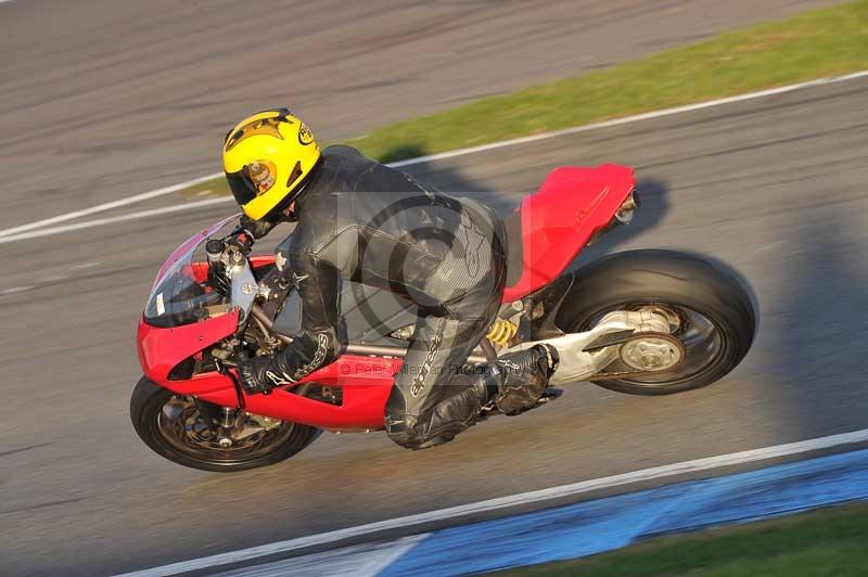 Motorcycle action photographs;donington;donington park leicestershire;donington photographs;event digital images;eventdigitalimages;no limits trackday;peter wileman photography;trackday;trackday digital images;trackday photos