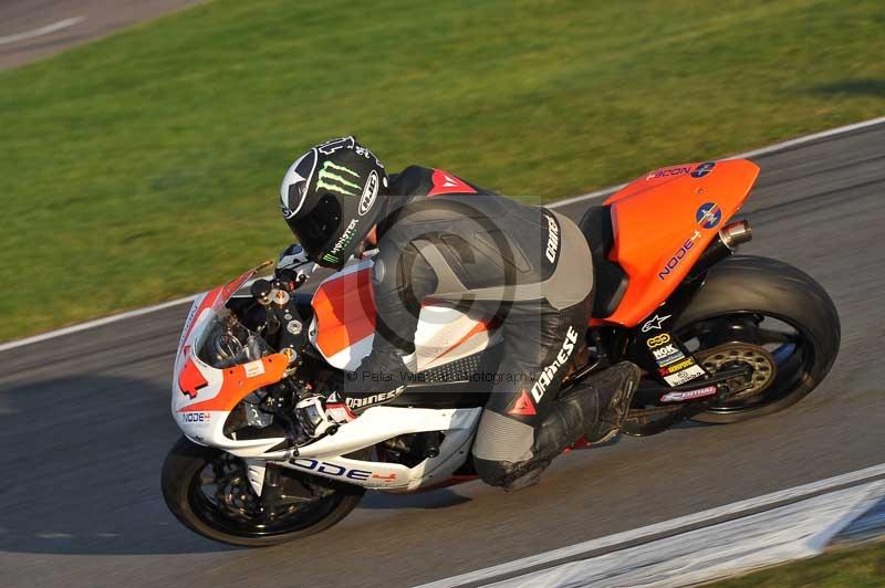 Motorcycle action photographs;donington;donington park leicestershire;donington photographs;event digital images;eventdigitalimages;no limits trackday;peter wileman photography;trackday;trackday digital images;trackday photos