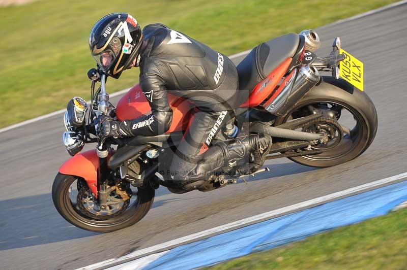 Motorcycle action photographs;donington;donington park leicestershire;donington photographs;event digital images;eventdigitalimages;no limits trackday;peter wileman photography;trackday;trackday digital images;trackday photos
