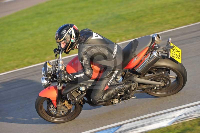 Motorcycle action photographs;donington;donington park leicestershire;donington photographs;event digital images;eventdigitalimages;no limits trackday;peter wileman photography;trackday;trackday digital images;trackday photos