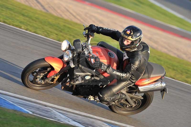 Motorcycle action photographs;donington;donington park leicestershire;donington photographs;event digital images;eventdigitalimages;no limits trackday;peter wileman photography;trackday;trackday digital images;trackday photos