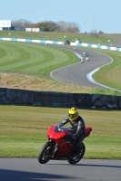 Motorcycle-action-photographs;donington;donington-park-leicestershire;donington-photographs;event-digital-images;eventdigitalimages;no-limits-trackday;peter-wileman-photography;trackday;trackday-digital-images;trackday-photos