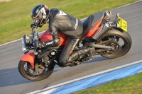 Motorcycle-action-photographs;donington;donington-park-leicestershire;donington-photographs;event-digital-images;eventdigitalimages;no-limits-trackday;peter-wileman-photography;trackday;trackday-digital-images;trackday-photos