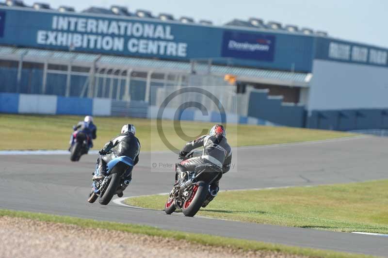 Motorcycle action photographs;donington;donington park leicestershire;donington photographs;event digital images;eventdigitalimages;no limits trackday;peter wileman photography;trackday;trackday digital images;trackday photos