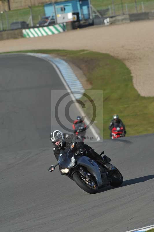 Motorcycle action photographs;donington;donington park leicestershire;donington photographs;event digital images;eventdigitalimages;no limits trackday;peter wileman photography;trackday;trackday digital images;trackday photos