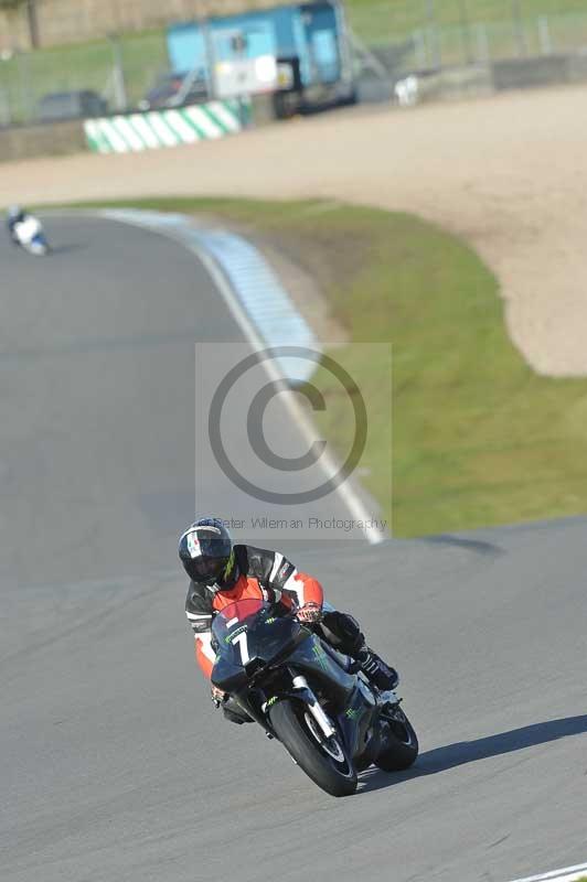 Motorcycle action photographs;donington;donington park leicestershire;donington photographs;event digital images;eventdigitalimages;no limits trackday;peter wileman photography;trackday;trackday digital images;trackday photos