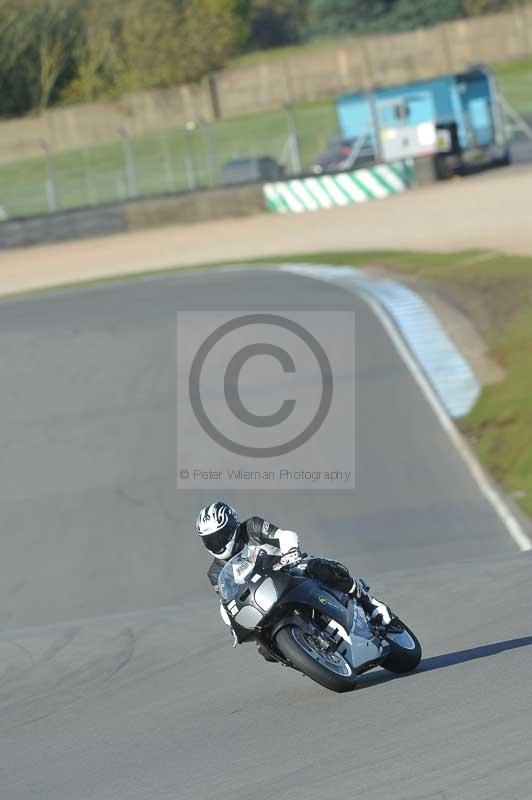 Motorcycle action photographs;donington;donington park leicestershire;donington photographs;event digital images;eventdigitalimages;no limits trackday;peter wileman photography;trackday;trackday digital images;trackday photos