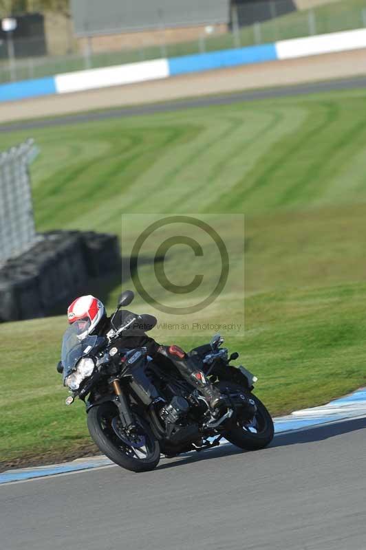 Motorcycle action photographs;donington;donington park leicestershire;donington photographs;event digital images;eventdigitalimages;no limits trackday;peter wileman photography;trackday;trackday digital images;trackday photos