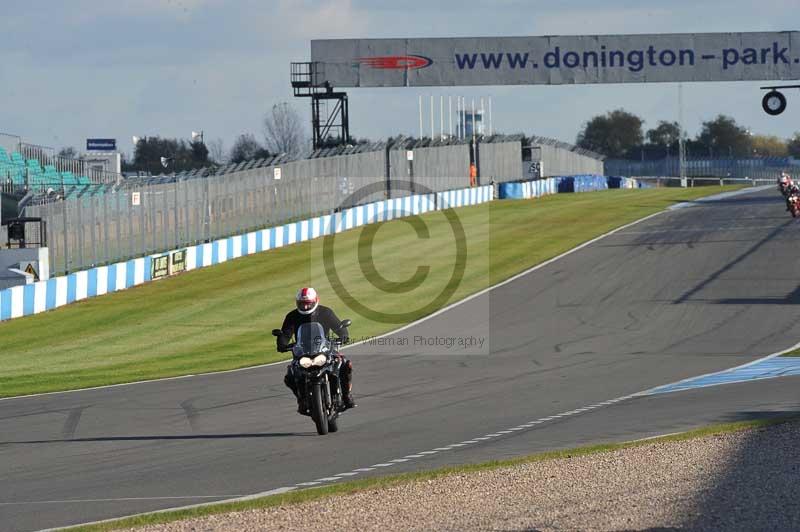 Motorcycle action photographs;donington;donington park leicestershire;donington photographs;event digital images;eventdigitalimages;no limits trackday;peter wileman photography;trackday;trackday digital images;trackday photos