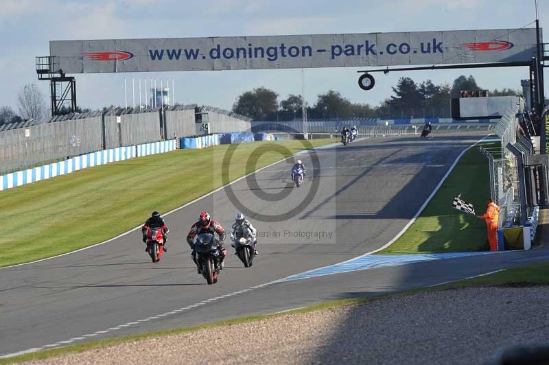 Motorcycle action photographs;donington;donington park leicestershire;donington photographs;event digital images;eventdigitalimages;no limits trackday;peter wileman photography;trackday;trackday digital images;trackday photos