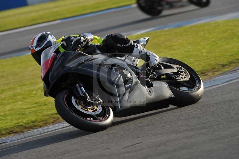Motorcycle action photographs;donington;donington park leicestershire;donington photographs;event digital images;eventdigitalimages;no limits trackday;peter wileman photography;trackday;trackday digital images;trackday photos