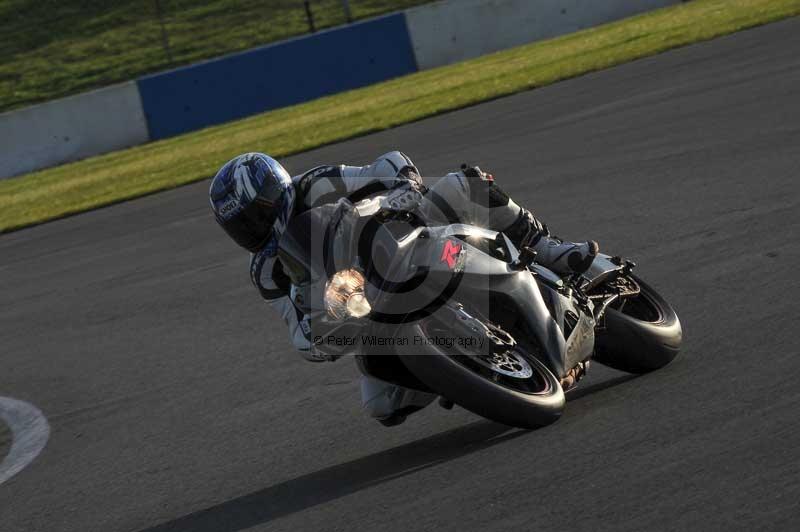 Motorcycle action photographs;donington;donington park leicestershire;donington photographs;event digital images;eventdigitalimages;no limits trackday;peter wileman photography;trackday;trackday digital images;trackday photos