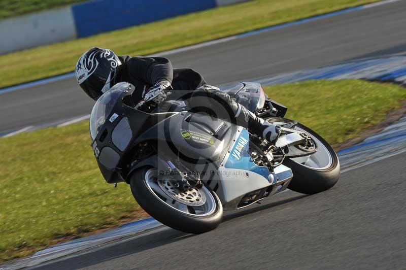 Motorcycle action photographs;donington;donington park leicestershire;donington photographs;event digital images;eventdigitalimages;no limits trackday;peter wileman photography;trackday;trackday digital images;trackday photos