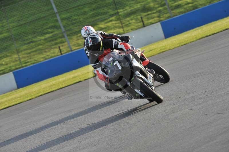 Motorcycle action photographs;donington;donington park leicestershire;donington photographs;event digital images;eventdigitalimages;no limits trackday;peter wileman photography;trackday;trackday digital images;trackday photos