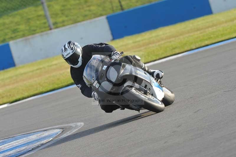 Motorcycle action photographs;donington;donington park leicestershire;donington photographs;event digital images;eventdigitalimages;no limits trackday;peter wileman photography;trackday;trackday digital images;trackday photos