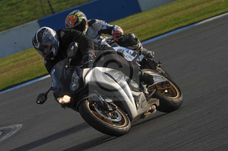Motorcycle action photographs;donington;donington park leicestershire;donington photographs;event digital images;eventdigitalimages;no limits trackday;peter wileman photography;trackday;trackday digital images;trackday photos