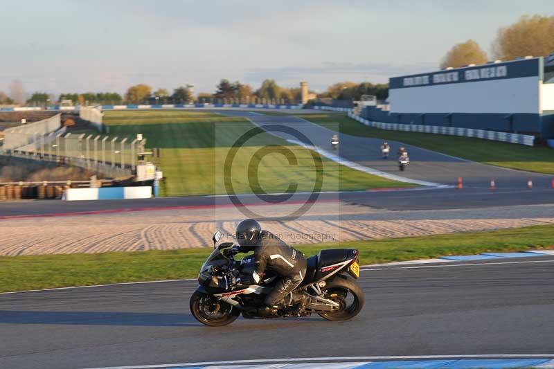 Motorcycle action photographs;donington;donington park leicestershire;donington photographs;event digital images;eventdigitalimages;no limits trackday;peter wileman photography;trackday;trackday digital images;trackday photos