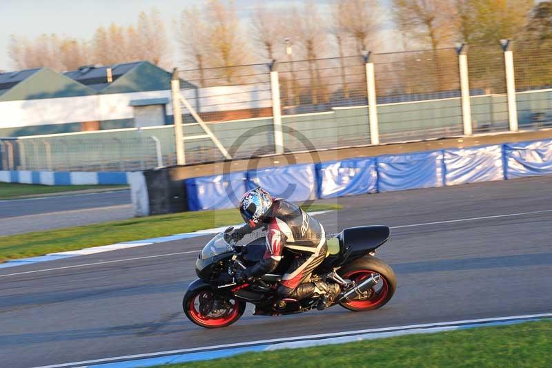 Motorcycle action photographs;donington;donington park leicestershire;donington photographs;event digital images;eventdigitalimages;no limits trackday;peter wileman photography;trackday;trackday digital images;trackday photos