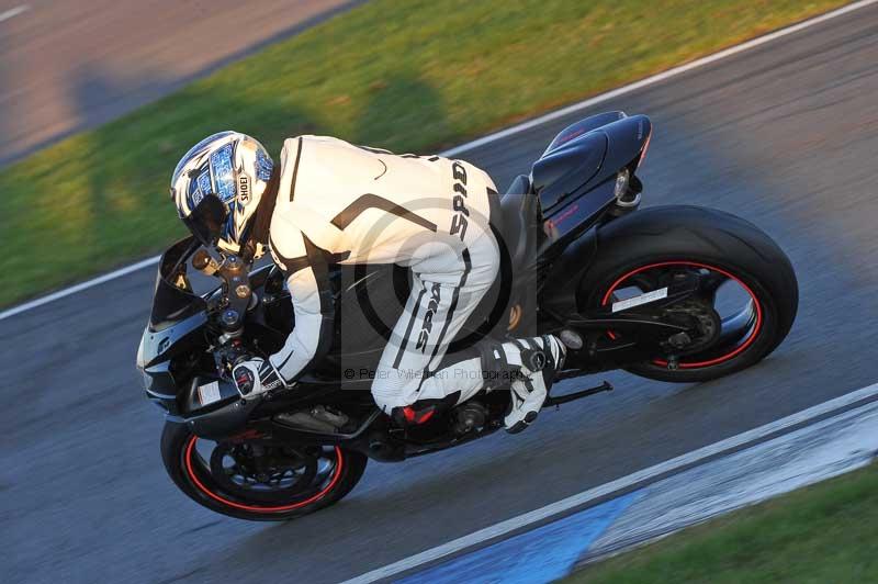 Motorcycle action photographs;donington;donington park leicestershire;donington photographs;event digital images;eventdigitalimages;no limits trackday;peter wileman photography;trackday;trackday digital images;trackday photos