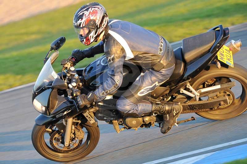 Motorcycle action photographs;donington;donington park leicestershire;donington photographs;event digital images;eventdigitalimages;no limits trackday;peter wileman photography;trackday;trackday digital images;trackday photos