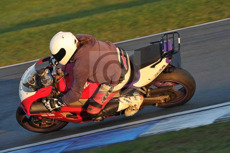 Motorcycle action photographs;donington;donington park leicestershire;donington photographs;event digital images;eventdigitalimages;no limits trackday;peter wileman photography;trackday;trackday digital images;trackday photos