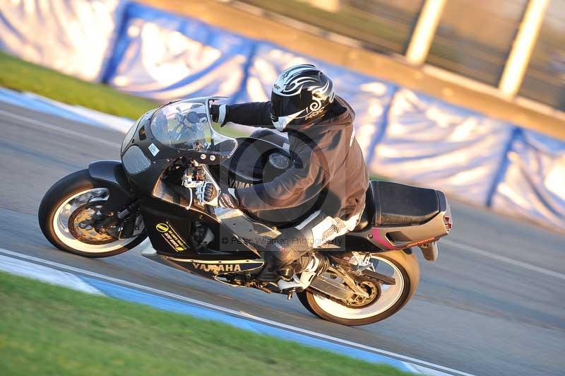 Motorcycle action photographs;donington;donington park leicestershire;donington photographs;event digital images;eventdigitalimages;no limits trackday;peter wileman photography;trackday;trackday digital images;trackday photos