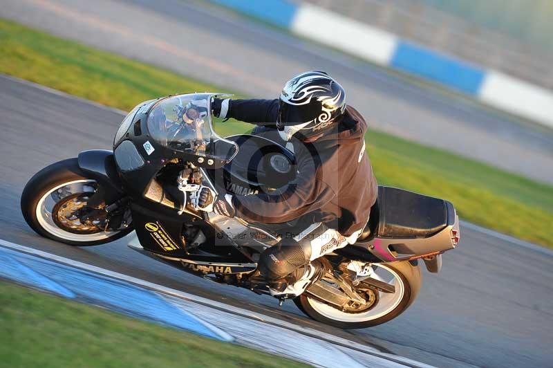 Motorcycle action photographs;donington;donington park leicestershire;donington photographs;event digital images;eventdigitalimages;no limits trackday;peter wileman photography;trackday;trackday digital images;trackday photos