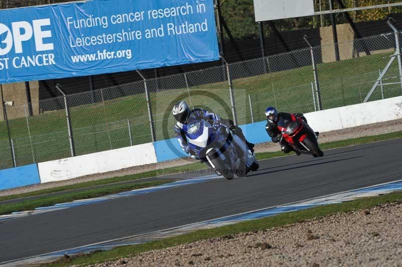 Motorcycle action photographs;donington;donington park leicestershire;donington photographs;event digital images;eventdigitalimages;no limits trackday;peter wileman photography;trackday;trackday digital images;trackday photos