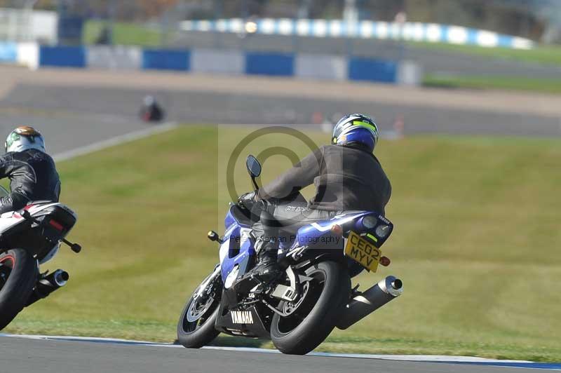 Motorcycle action photographs;donington;donington park leicestershire;donington photographs;event digital images;eventdigitalimages;no limits trackday;peter wileman photography;trackday;trackday digital images;trackday photos