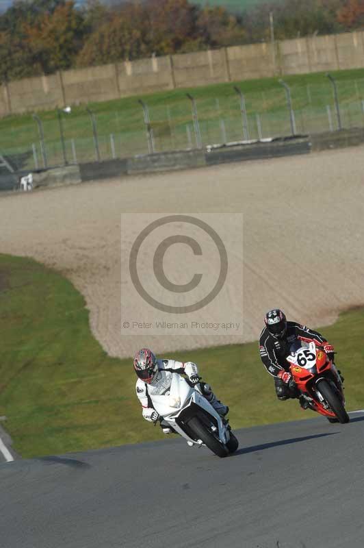 Motorcycle action photographs;donington;donington park leicestershire;donington photographs;event digital images;eventdigitalimages;no limits trackday;peter wileman photography;trackday;trackday digital images;trackday photos