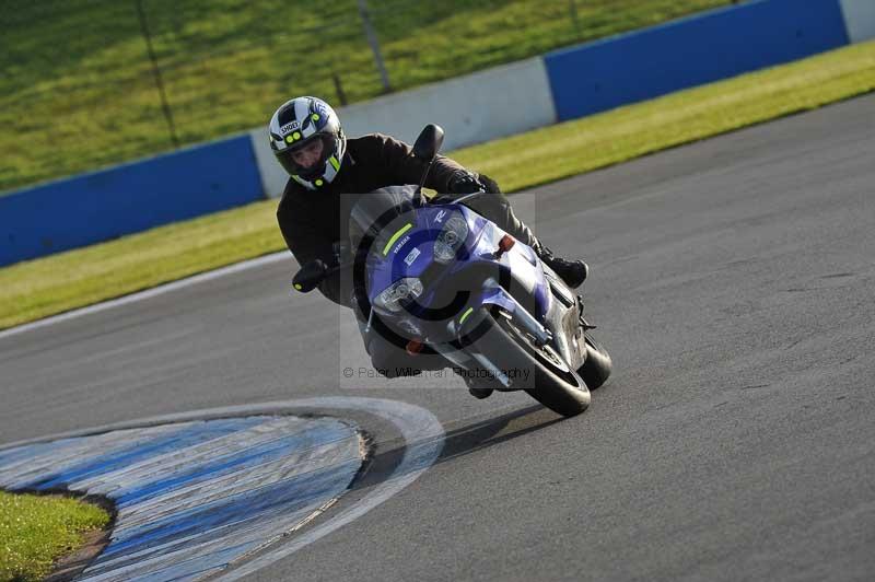 Motorcycle action photographs;donington;donington park leicestershire;donington photographs;event digital images;eventdigitalimages;no limits trackday;peter wileman photography;trackday;trackday digital images;trackday photos