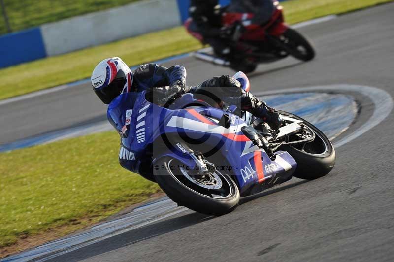 Motorcycle action photographs;donington;donington park leicestershire;donington photographs;event digital images;eventdigitalimages;no limits trackday;peter wileman photography;trackday;trackday digital images;trackday photos