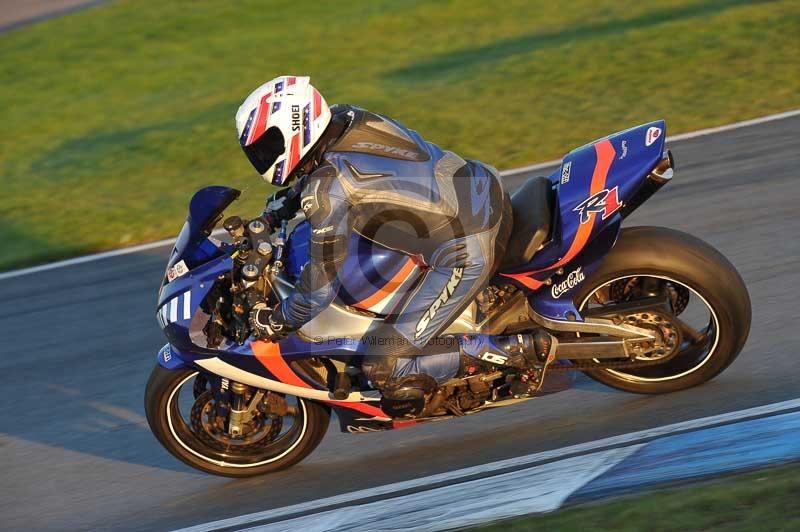 Motorcycle action photographs;donington;donington park leicestershire;donington photographs;event digital images;eventdigitalimages;no limits trackday;peter wileman photography;trackday;trackday digital images;trackday photos